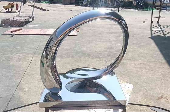 Esculturas abstratas famosas do estilo moderno do metal para a decoração interna