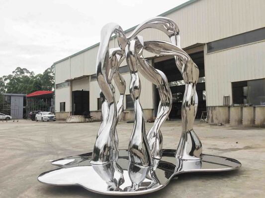 Escultura abstrata de metal em aço inoxidável personalizada com acabamento espelhado de 2,5 m de altura para decoração de jardim